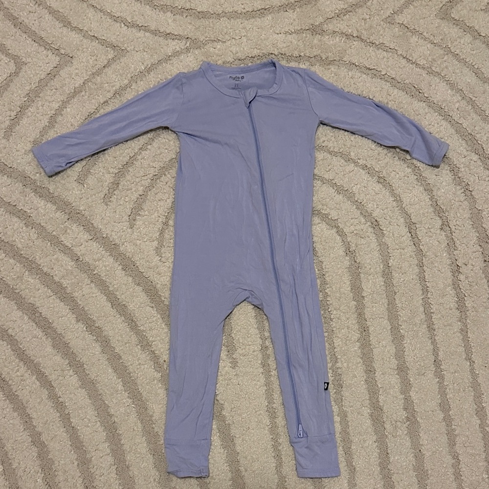 Kyte BABY Zippered Romper in Lilac